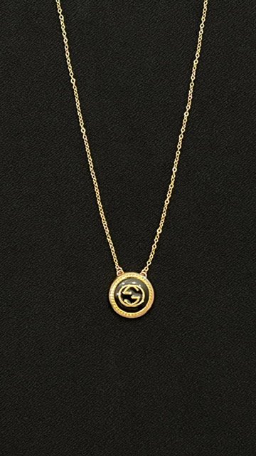 Gucci button necklace discount